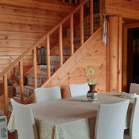 Σαλέ Rados Radhos